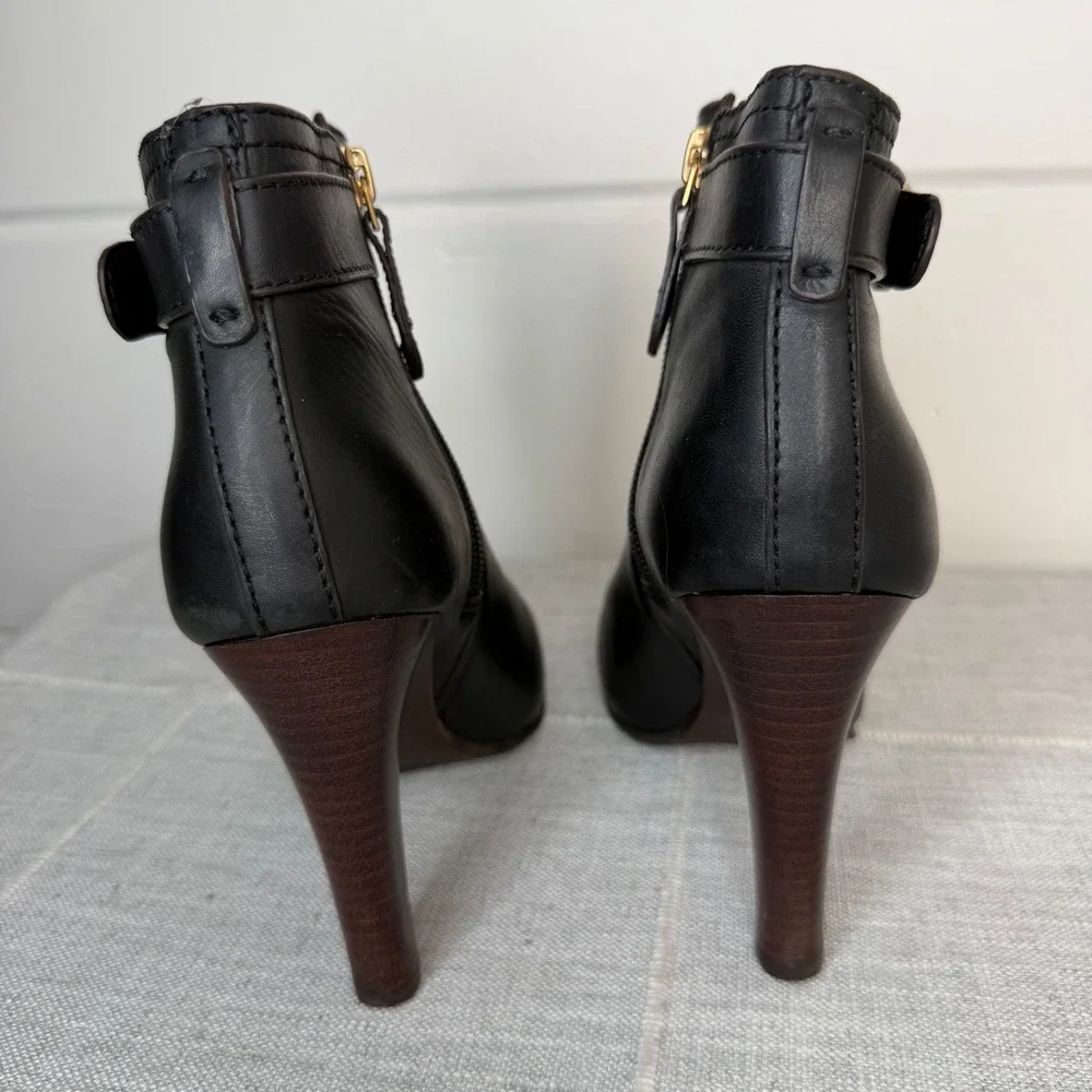 Tory Burch Bristol Black Leather Zip Ankle Boots High Heels Gold Logo 7.5 Bootie